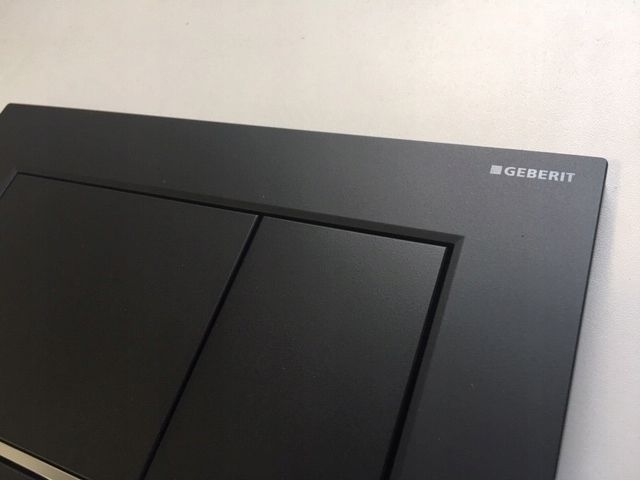 Кнопка змиву SIGMA 20 square (Ex30), подвійний змив, легкоочисна поверхня, чорний матовий / хром глянць 115.883.14.1 фото