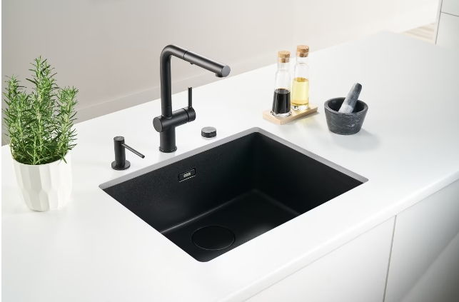 Кухонна мийка Maris MRG 110-52 Black Edition FRANKE 125.0699.228 фото